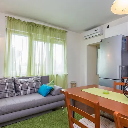 Boky Apartman *